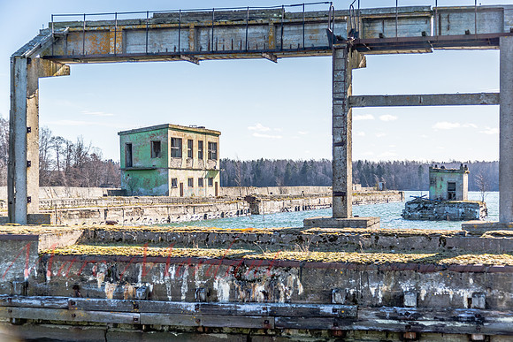 Hara Allveelavade Sadam (Submarine Base)